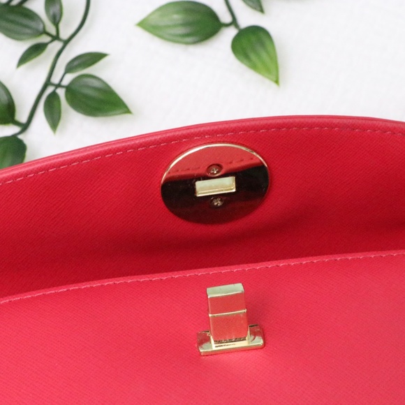 Tory Burch Red Clutch with Gold Details - Picture 6 of 12
